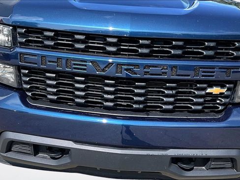 Used 2021 Chevrolet Silverado 1500 Custom AWD/4WD image 32