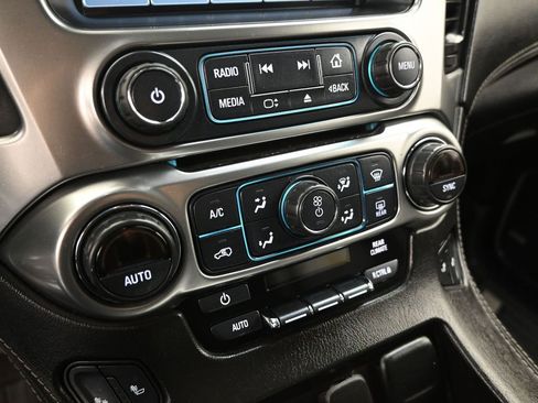 Used 2019 Chevrolet Tahoe LT image 17