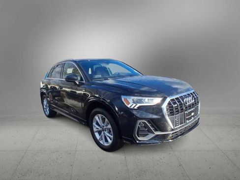 Certified 2025 Audi Q3 2.0T Premium w/ Convenience Package image 7