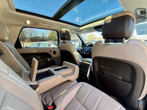 Used 2018 Land Rover Range Rover Sport HSE AWD/4WD image 31