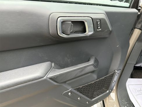 New 2025 Ford Bronco Badlands image 16