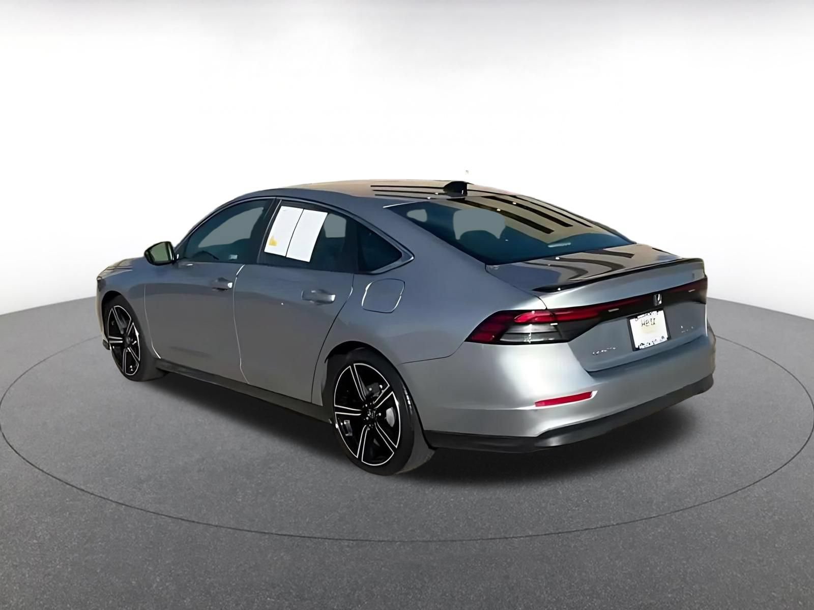 Used 2023 Honda Accord Sport image 13