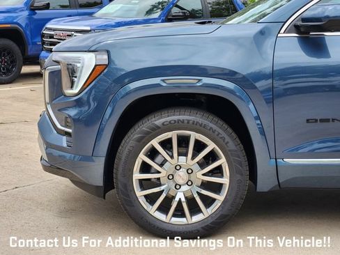 New 2026 GMC Terrain Denali w/ LPO, Black Badging Package AWD/4WD image 5