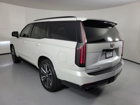 Used 2025 Cadillac Escalade Sport w/ Touring Package AWD/4WD image 4