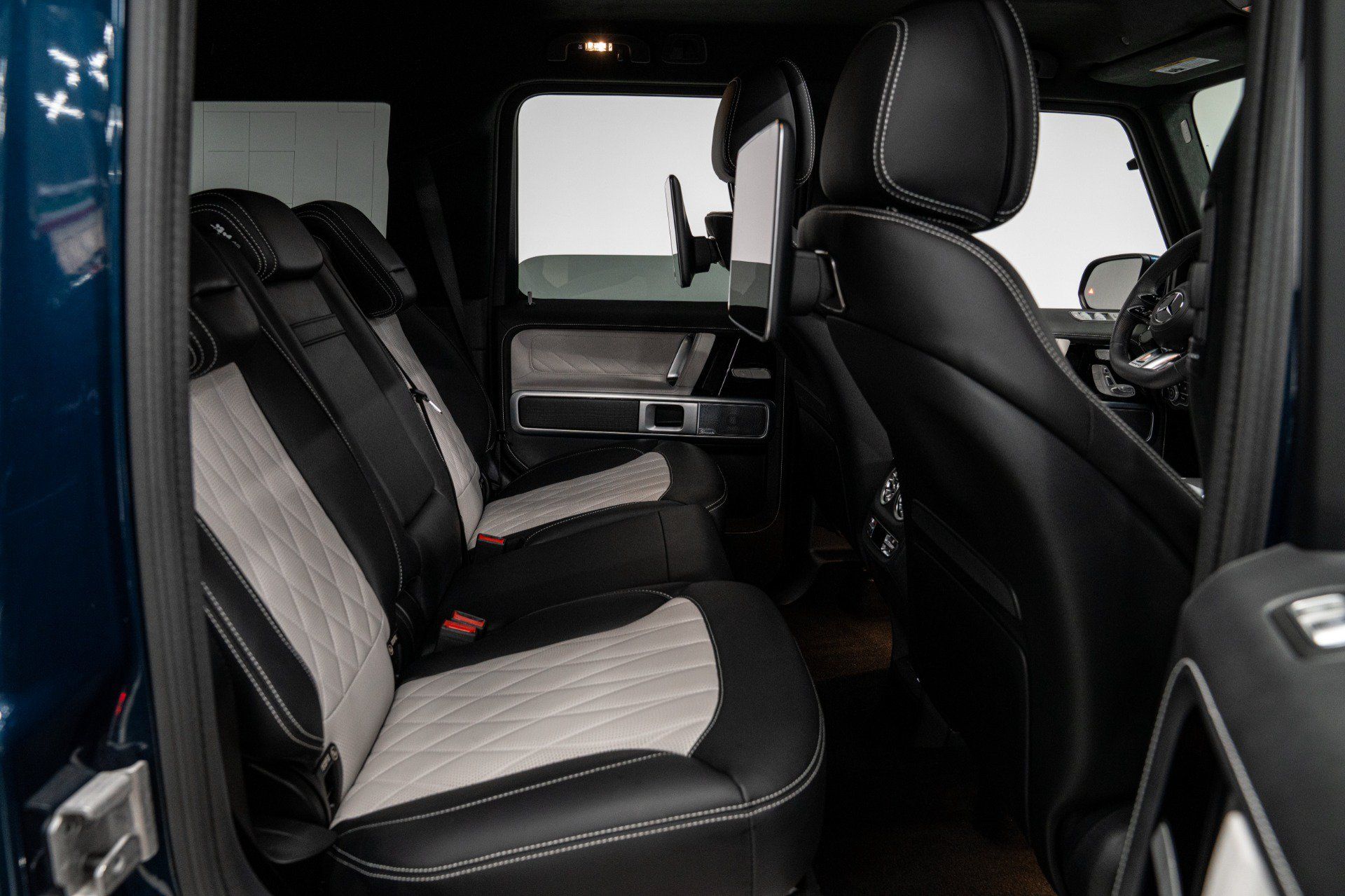 Used 2026 Mercedes-Benz G 63 AMG 4MATIC image 31
