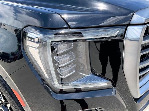 Used 2024 GMC Yukon AT4 w/ AT4 Premium Package AWD/4WD image 26