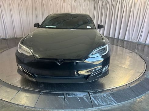 Used 2019 Tesla Model S 100D AWD/4WD image 2