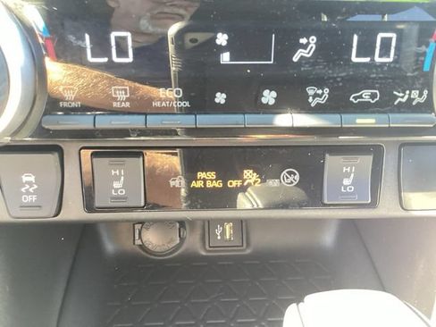 Used 2024 Toyota RAV4 XLE w/ Convenience Package AWD/4WD image 16
