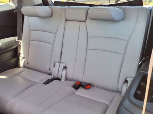 Used 2017 Honda Pilot Touring image 20