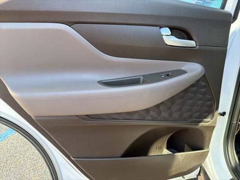 Used 2020 Hyundai Santa Fe SEL image 9