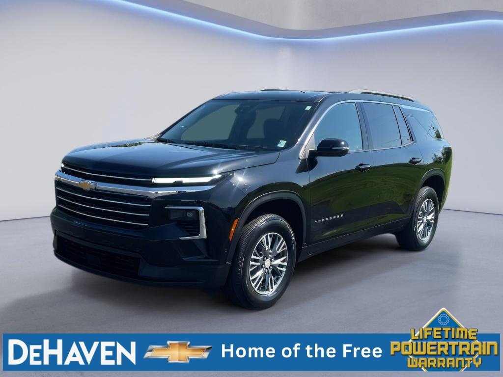 Used 2024 Chevrolet Traverse LT w/ Enhanced Driving Package FWD image 2