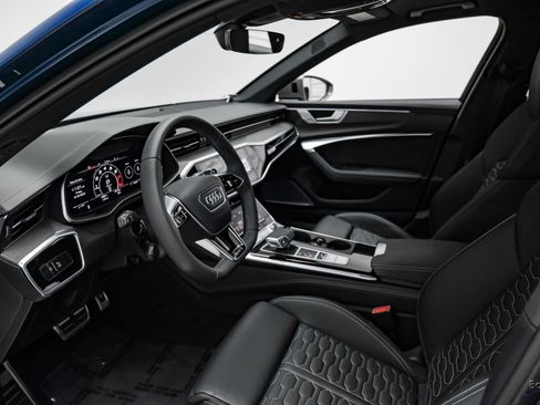 Used 2025 Audi RS 6 performance image 31