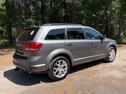 Used 2012 Dodge Journey Crew w/ Flexible Seating Group FWD image 10