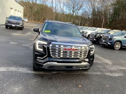 New 2026 GMC Terrain Denali w/ LPO, Floor Liner Package image 3