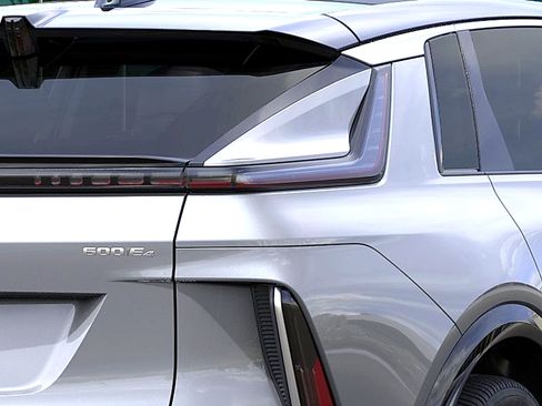 New 2026 Cadillac Lyriq Luxury AWD/4WD image 11