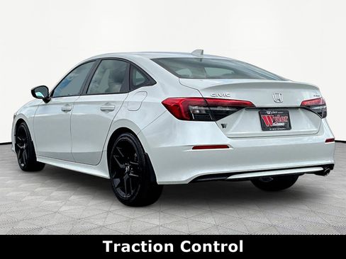 Used 2024 Honda Civic Sport image 4