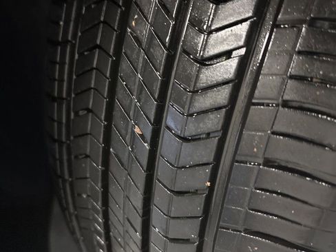 Used 2025 Hyundai Kona SE FWD image 3