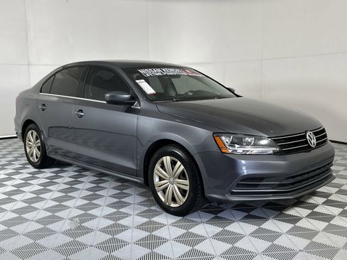 Used 2017 Volkswagen Jetta S FWD image 2