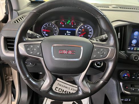 Used 2022 GMC Terrain AT4 image 17