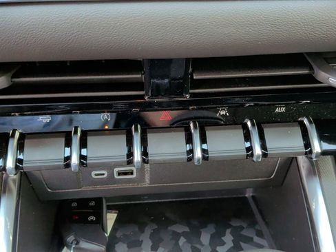 New 2026 GMC Canyon Elevation w/ Convenience Package RWD image 28