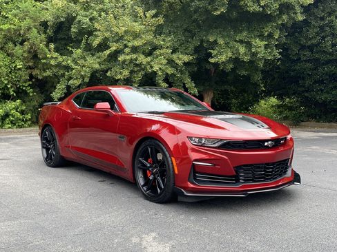 Used 2024 Chevrolet Camaro SS RWD image 2