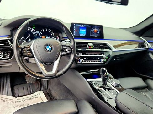 Used 2018 BMW 530i xDrive image 13