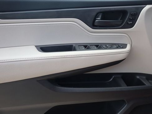 New 2026 Honda Odyssey EX-L image 10