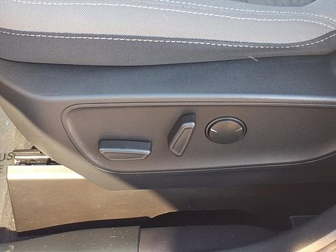 Used 2022 Ford Escape SE w/ Convenience Package image 4