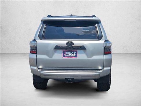 Used 2021 Toyota 4Runner TRD Off-Road AWD/4WD image 7