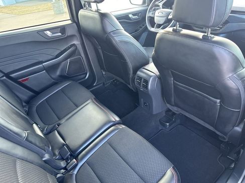 Used 2025 Ford Escape ST-Line image 24