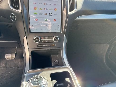 Used 2022 Ford Edge SEL w/ Convenience Package image 20