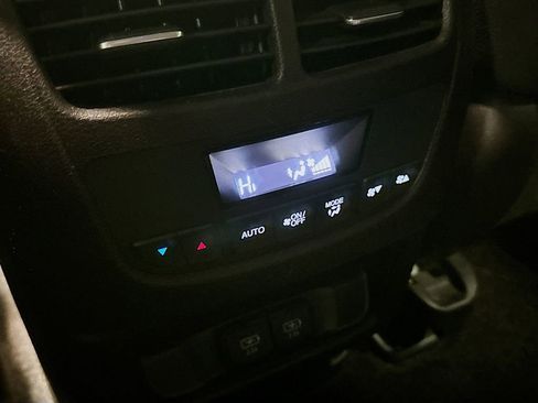 Used 2017 Acura MDX SH-AWD image 30