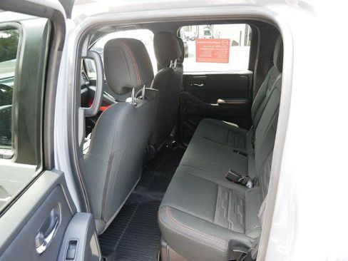 Certified 2023 Nissan Frontier PRO-4X w/ Pro Convenience Package AWD/4WD image 12