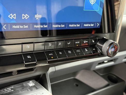 Used 2025 Chevrolet Brightdrop 600 image 53