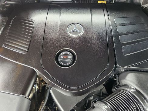 Used 2024 Mercedes-Benz GLE 350 4MATIC image 29