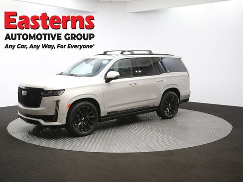 Used 2024 Cadillac Escalade Sport Platinum w/ LPO, ONYX Package image 61