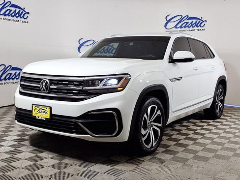 Used 2021 Volkswagen Atlas Cross Sport SE w/ Panoramic Sunroof Package image 5