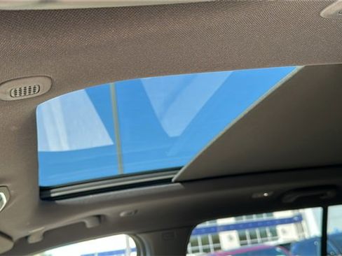 Used 2023 Jeep Grand Cherokee 4WD 4xe image 13