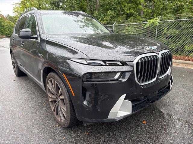 Certified 2025 BMW X7 xDrive40i w/ Executive Package AWD/4WD image 3