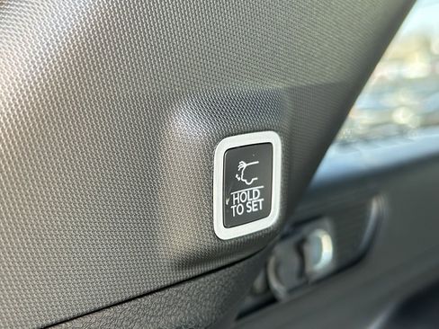 New 2026 Jeep Grand Cherokee Limited image 8