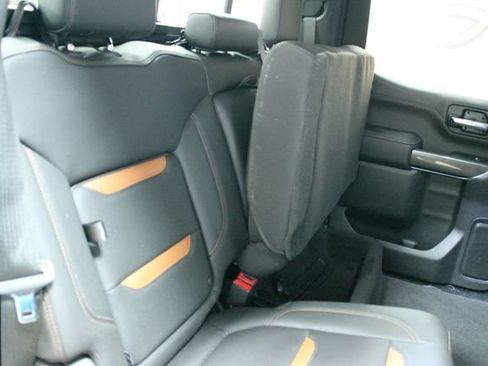 Used 2019 GMC Sierra 1500 AT4 w/ AT4 Premium Package AWD/4WD image 11