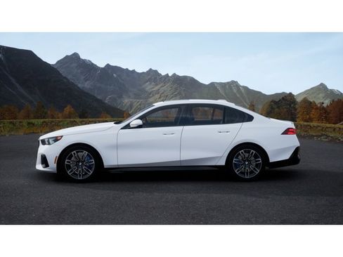 New 2026 BMW 530i image 4