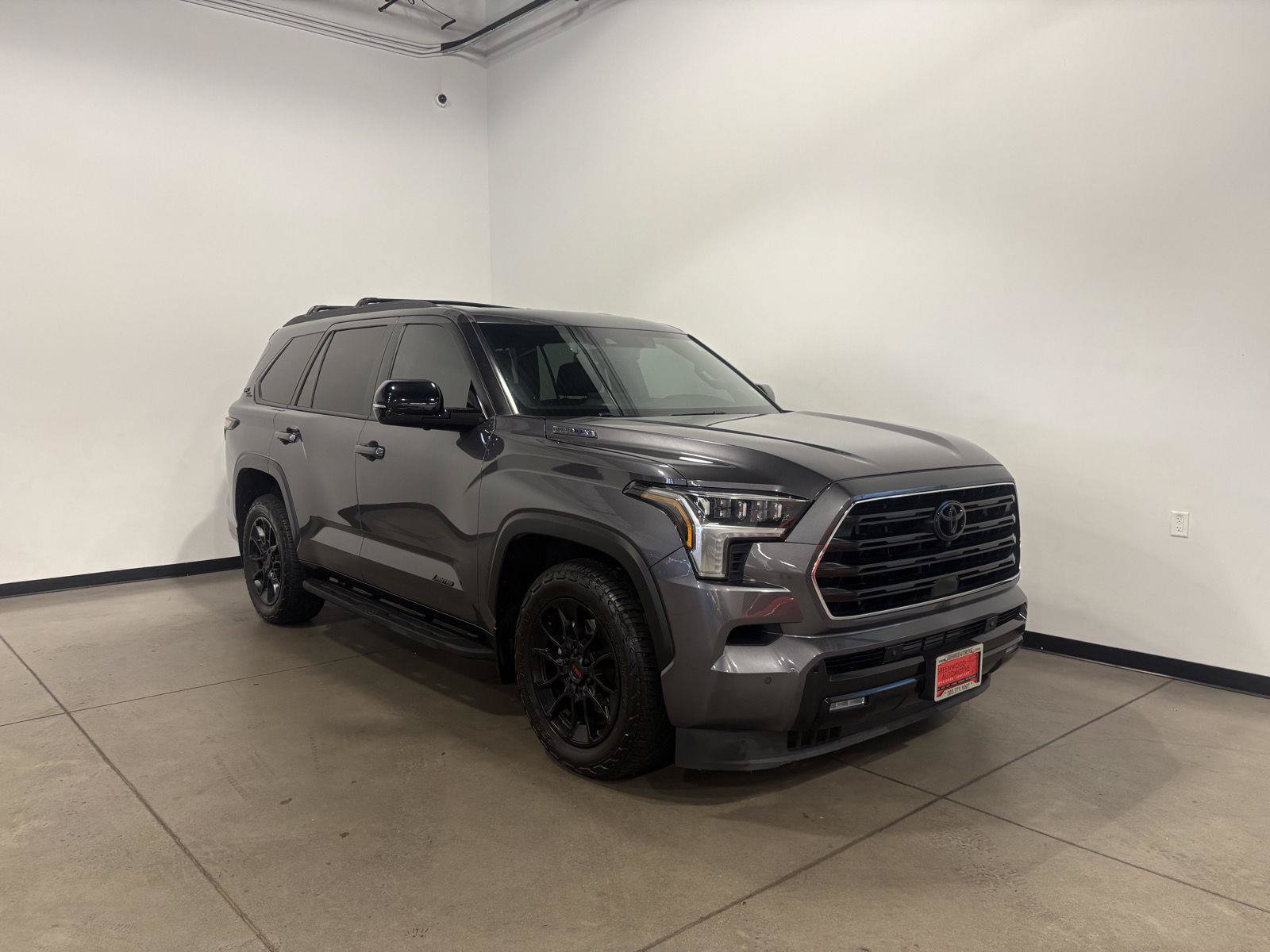 Used 2025 Toyota Sequoia 4WD image 1