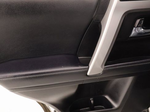 Used 2022 Toyota 4Runner SR5 Premium w/ Moonroof Package image 19