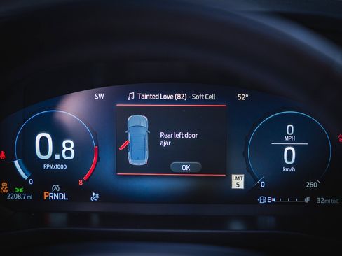 Certified 2025 Ford Explorer Active image 26