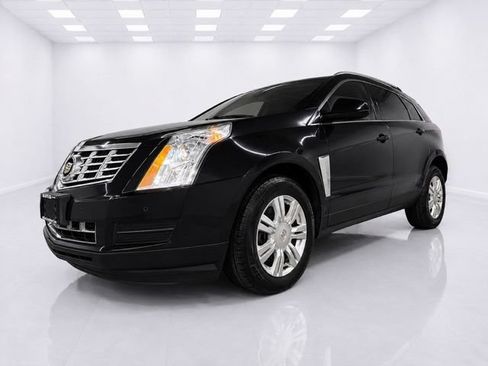 Used 2015 Cadillac SRX Luxury AWD/4WD image 4