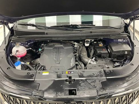 Used 2025 Kia Carnival image 15