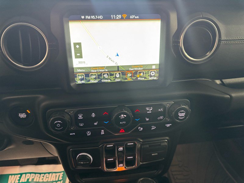 Used 2021 Jeep Wrangler Unlimited Sahara w/ Dual Top Group AWD/4WD image 21