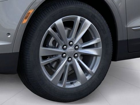 New 2026 Cadillac XT5 Premium Luxury w/ Driver Assist Package AWD/4WD image 9