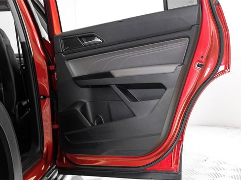 Used 2021 Volkswagen Atlas SEL Premium image 52